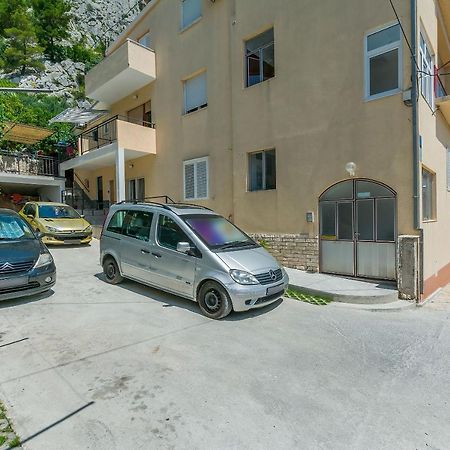 Apartment Ivanka Omiš Exteriör bild