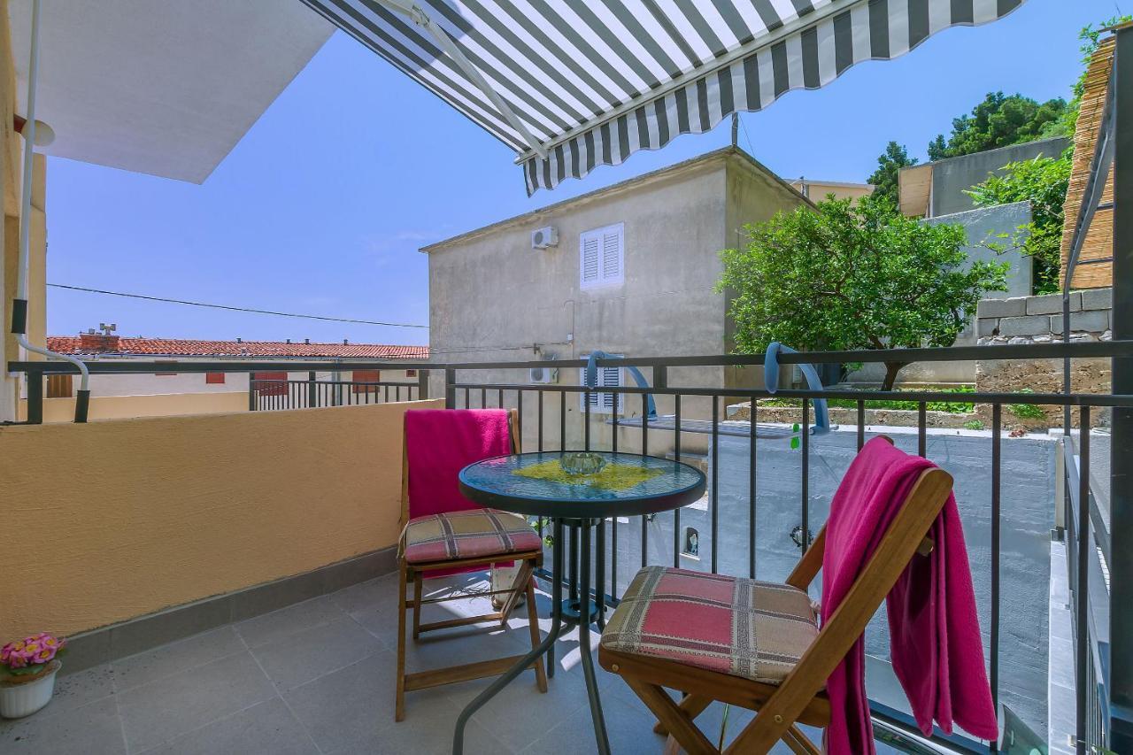 Apartment Ivanka Omiš Exteriör bild