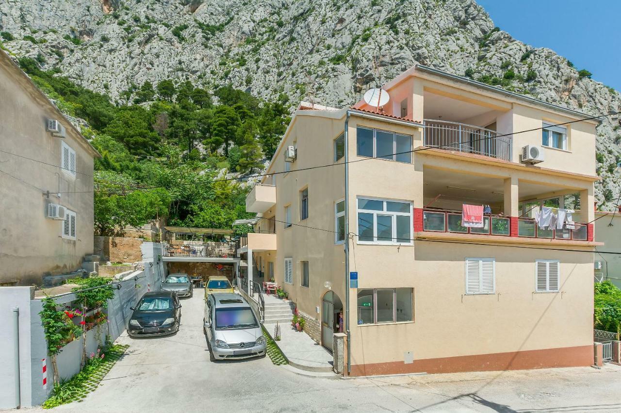 Apartment Ivanka Omiš Exteriör bild